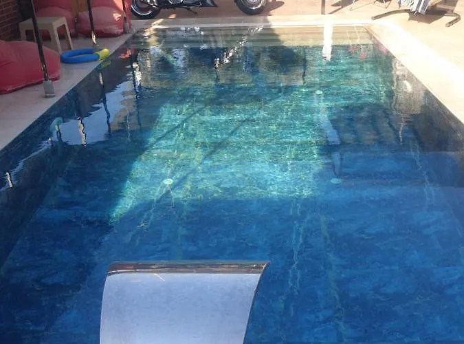 Deep Purple Bikers Hostel *