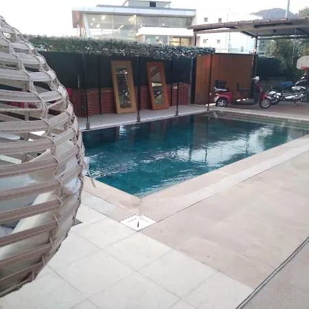 Deep Purple Bikers 旅馆 费特希耶