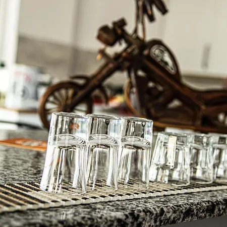 旅馆 Deep Purple Bikers